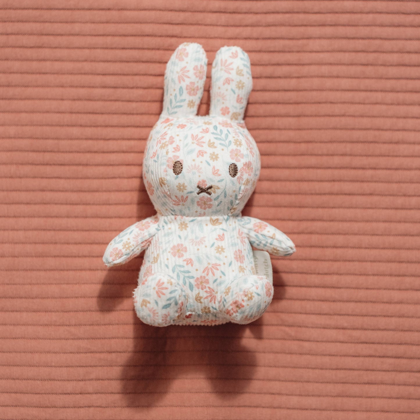 Miffy x Little Dutch Lucky Blossom Cuddle all over 15cm