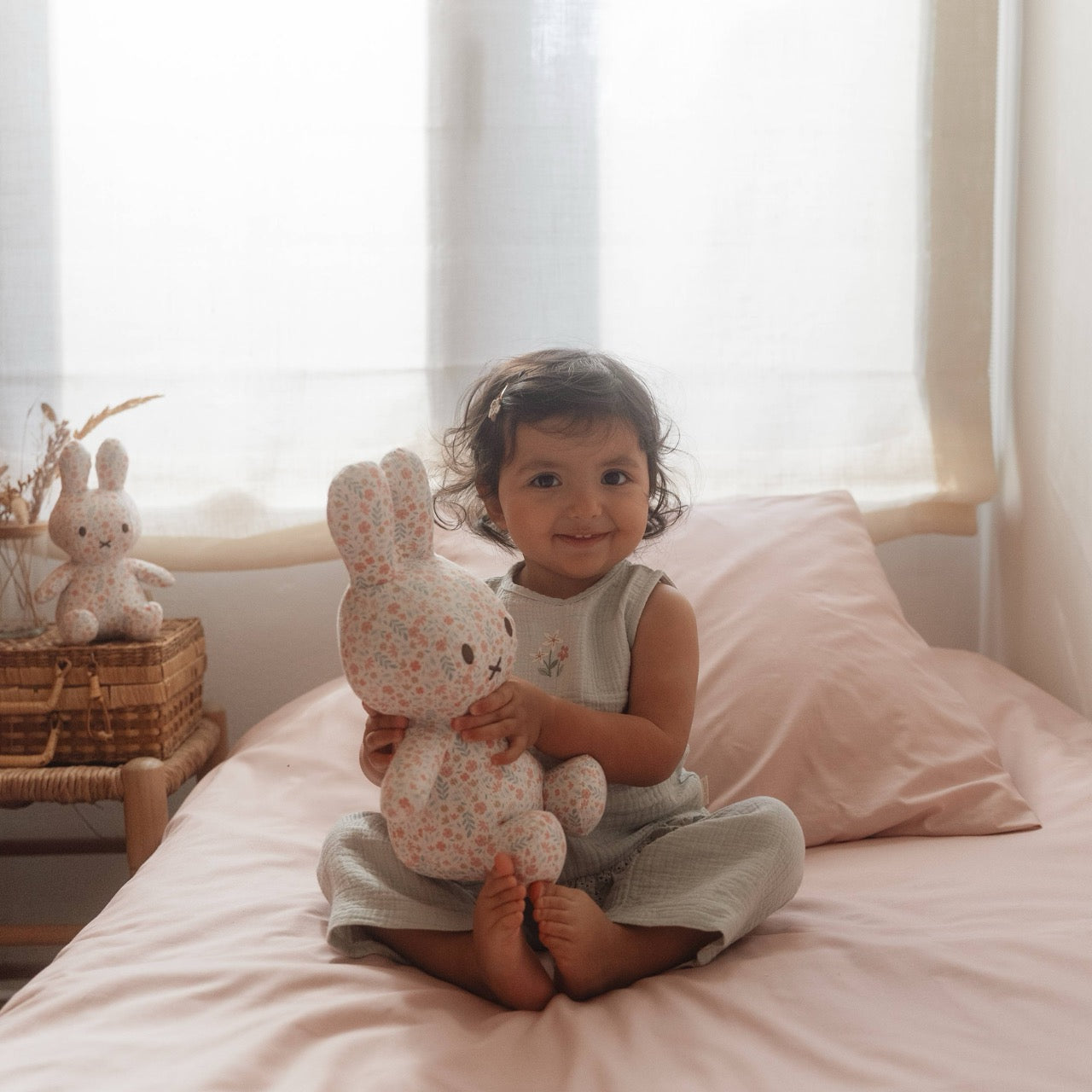Miffy x Little Dutch Lucky Blossom Cuddle all over 30cm
