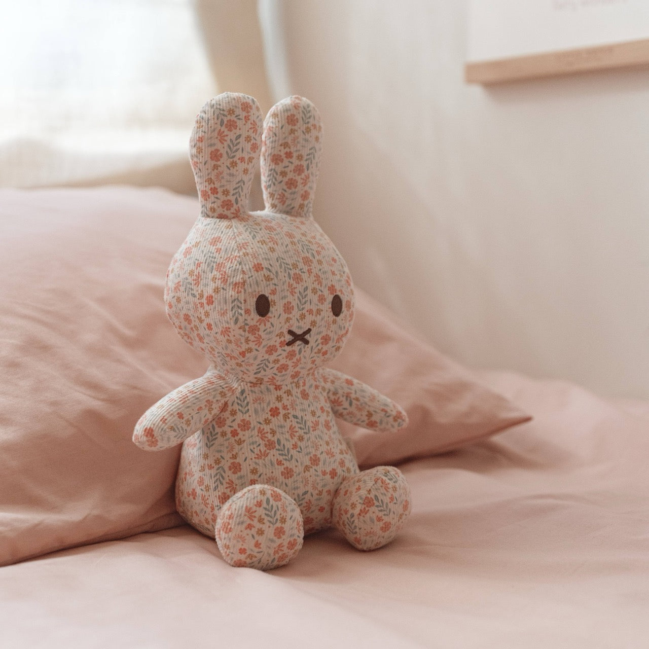 Miffy x Little Dutch Lucky Blossom Cuddle all over 20cm