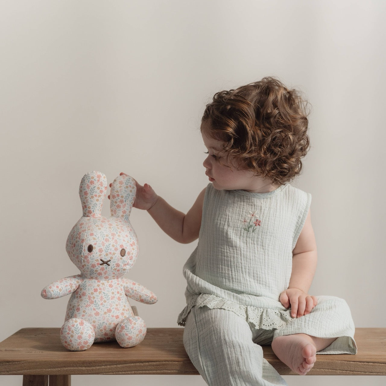 Miffy x Little Dutch Lucky Blossom Cuddle all over 30cm