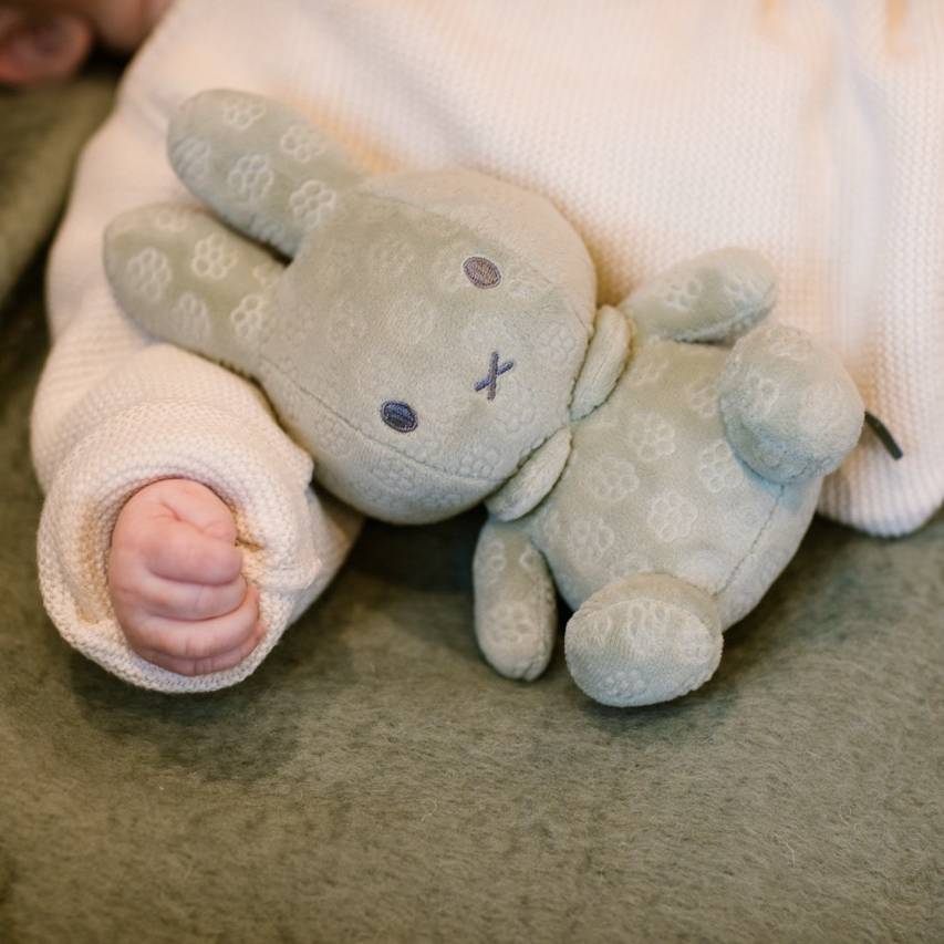 Miffy Cuddle Green Flower 20cm